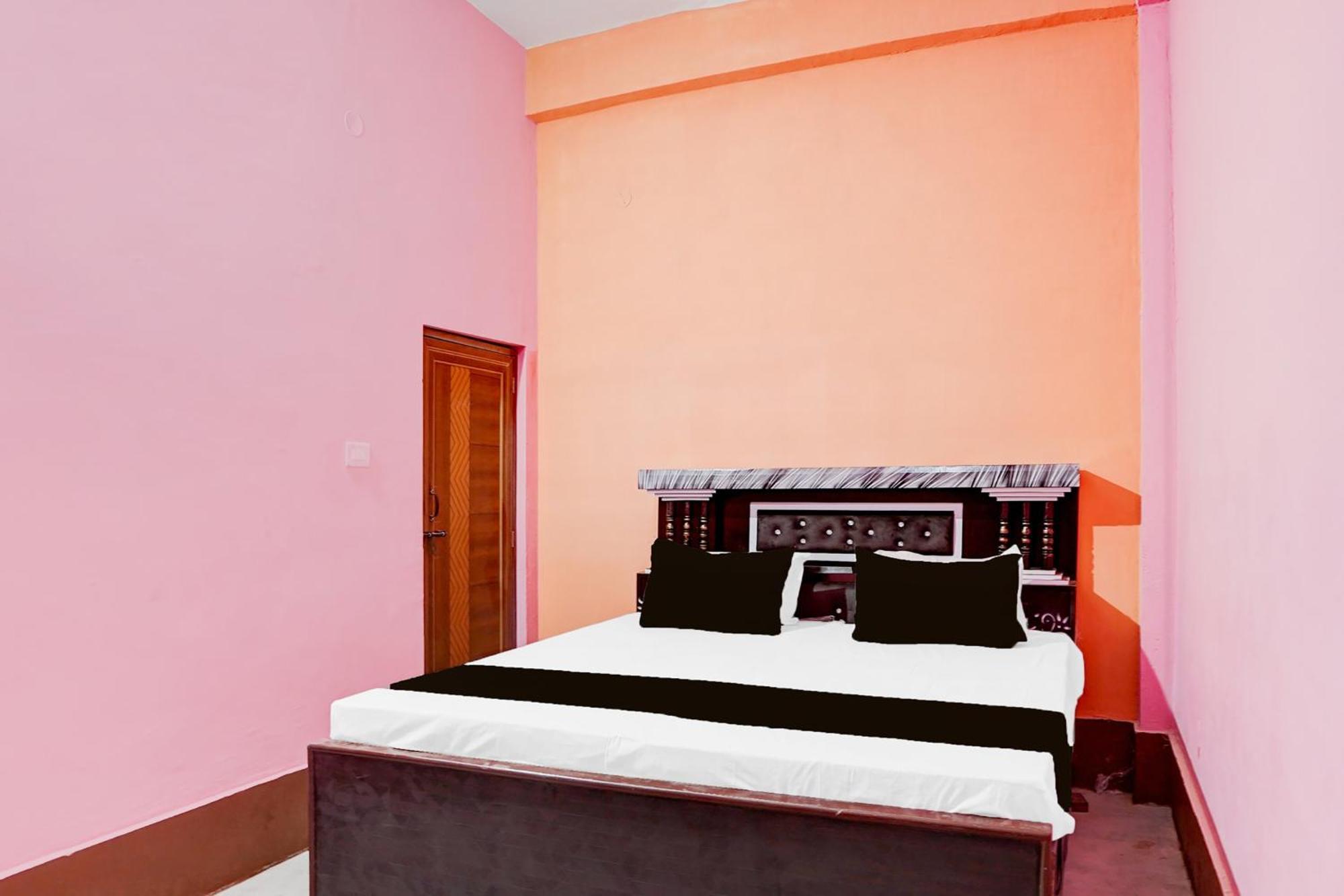 Spot On Celebration Hotel Kanpur Extérieur photo