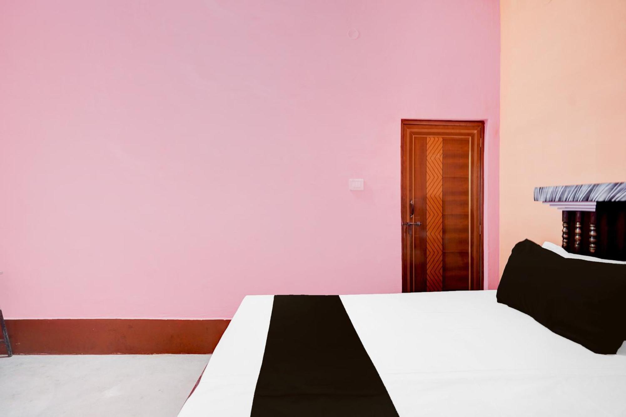 Spot On Celebration Hotel Kanpur Extérieur photo