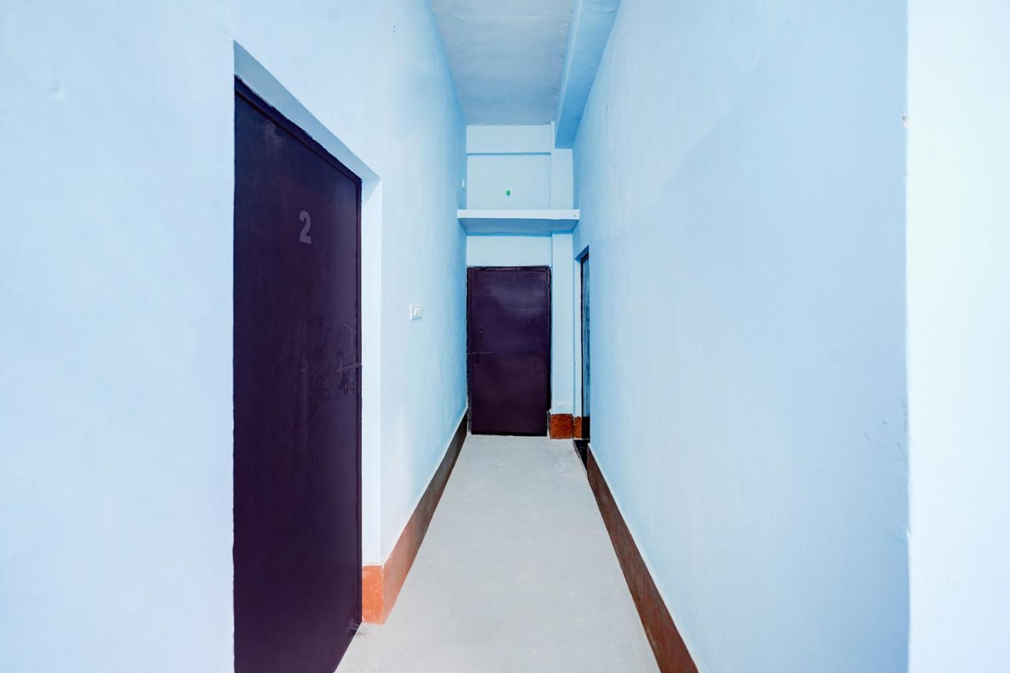 Spot On Celebration Hotel Kanpur Extérieur photo