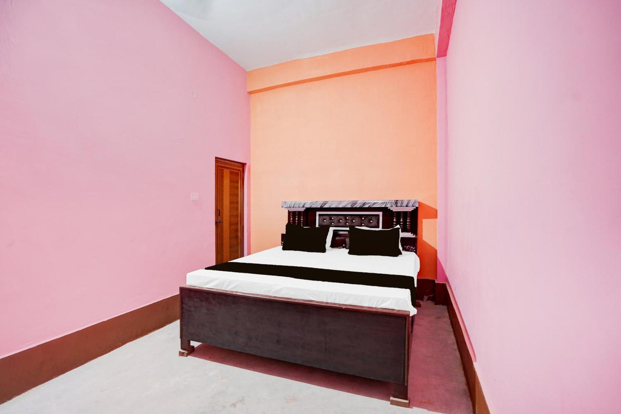 Spot On Celebration Hotel Kanpur Extérieur photo