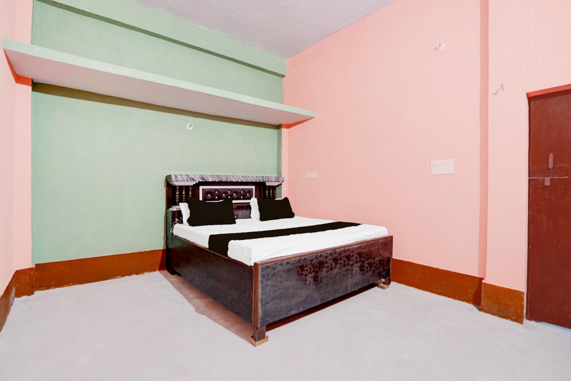 Spot On Celebration Hotel Kanpur Extérieur photo